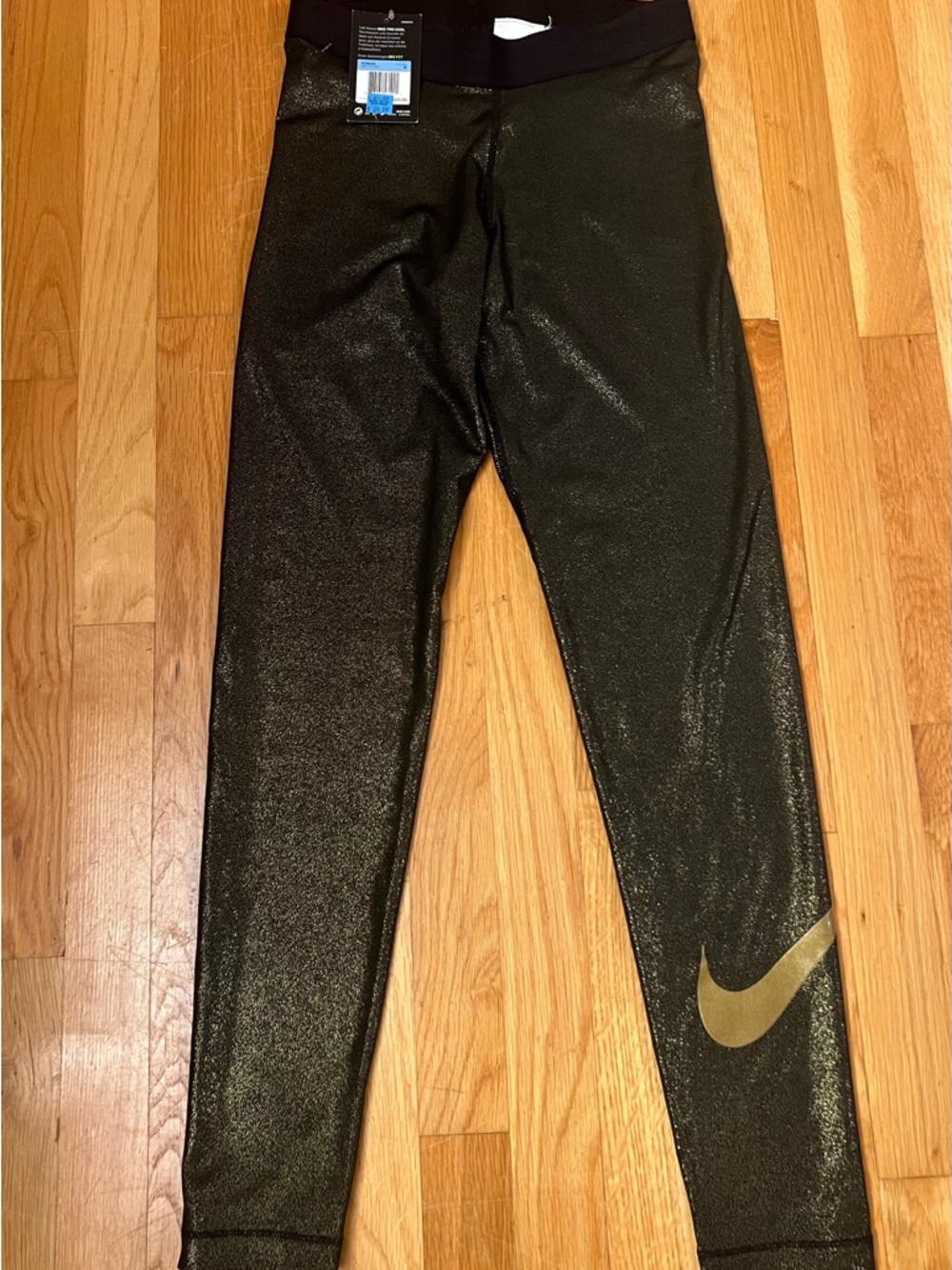Nike Women’s Black Metallic Logo Leggings